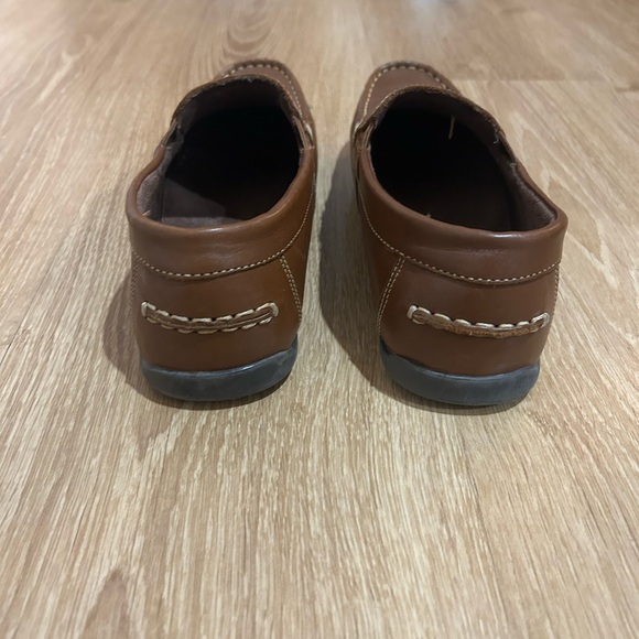Elegant Brown Kids' Loafers - Picture 4 of 4